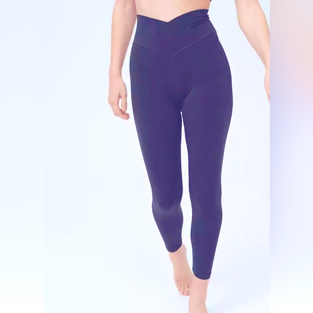 FABLETICS NAVY CRISS CROSS WAIST LEGGINGS